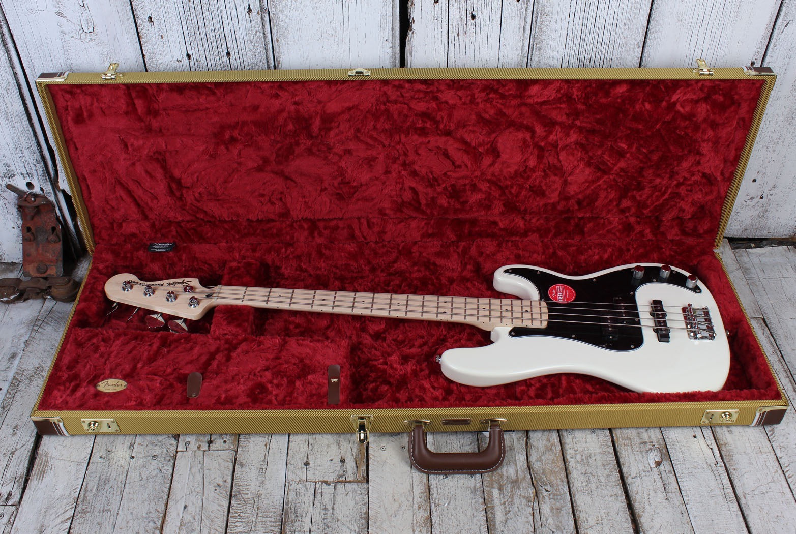 Fender Classic Series Wood Case for Precision Bass or Jazz Bass Tweed