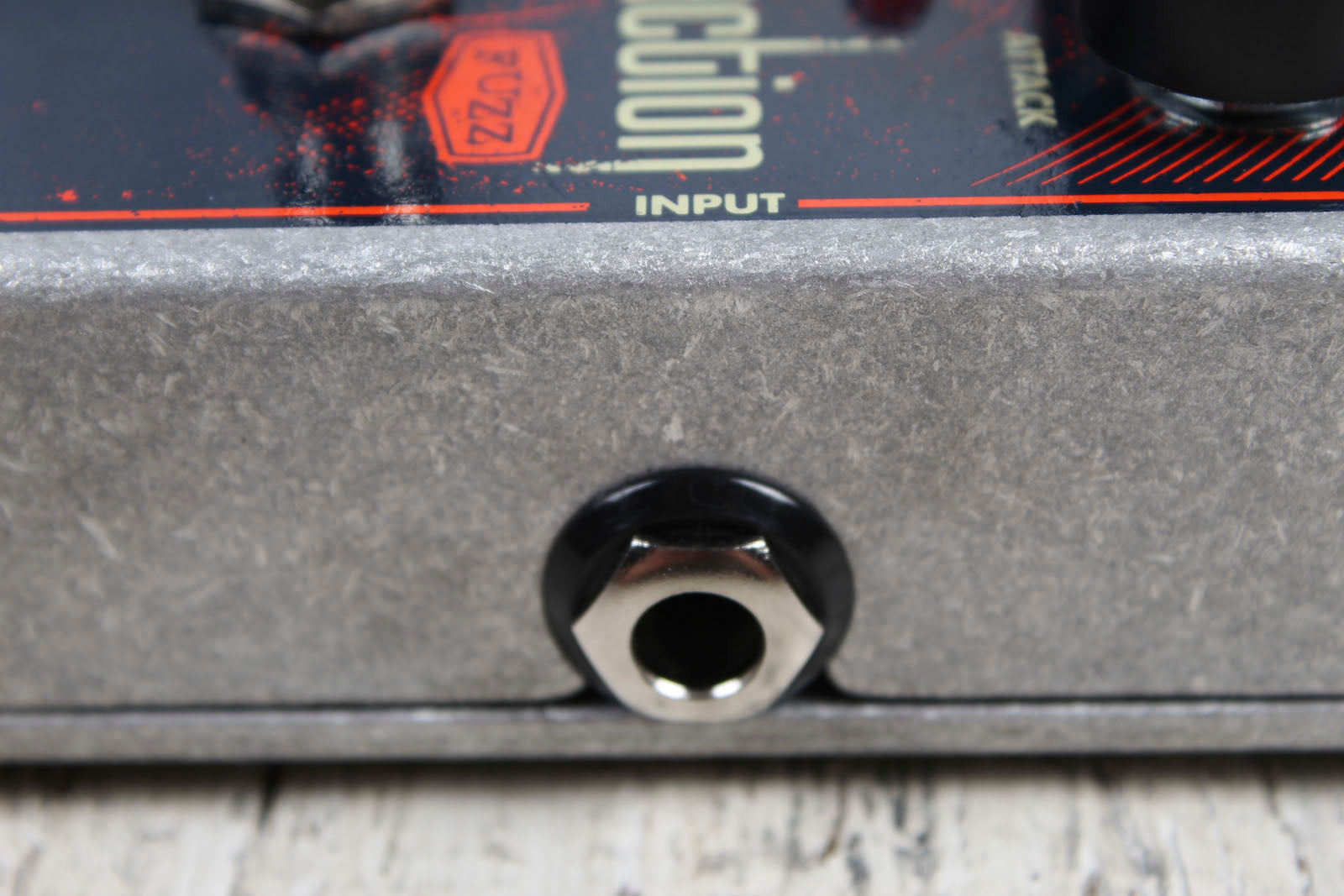 Electro-Harmonix Satisfaction Fuzz Pedal Electric Guitar Fuzz Effects Pedal