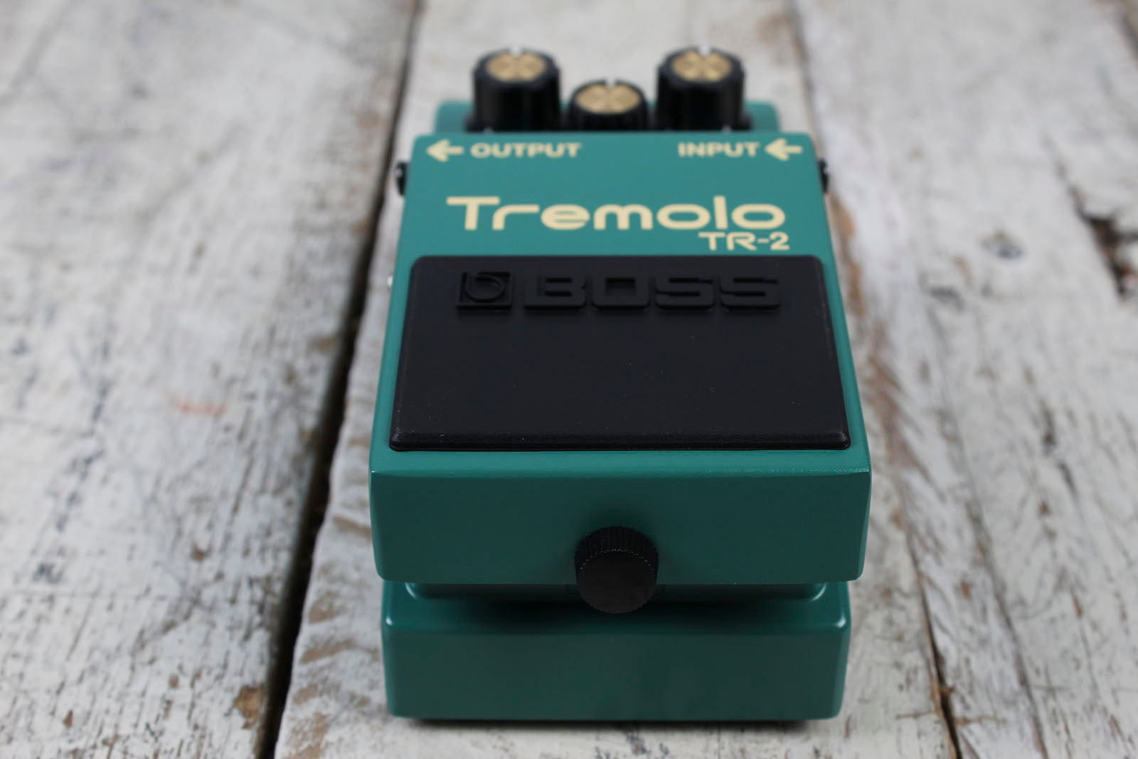 Boss TR-2 Tremolo Pedal Electric Guitar Effects Pedal Vintage Tremolo Effects