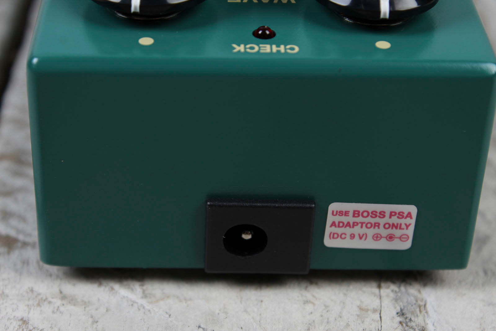 Boss TR-2 Tremolo Pedal Electric Guitar Effects Pedal Vintage Tremolo Effects