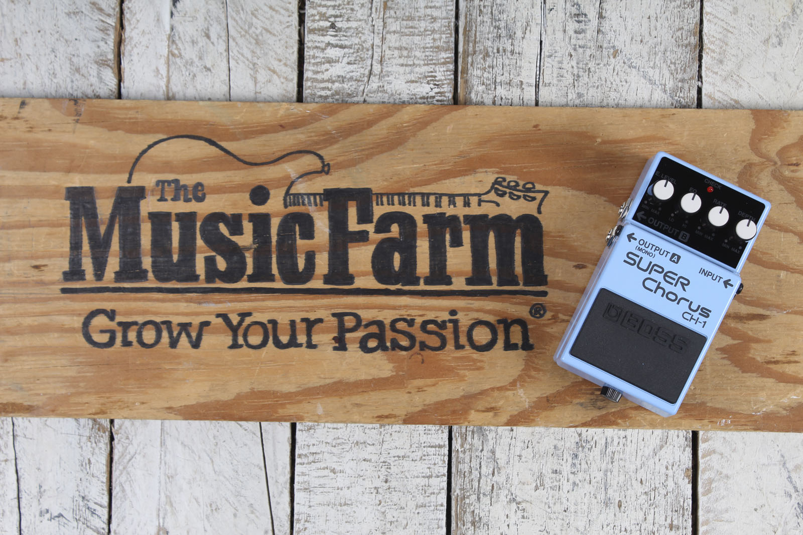 Boss CH-1 Stereo Super Chorus Effects Pedal Electric Guitar Chorus Effects Pedal Secondary image