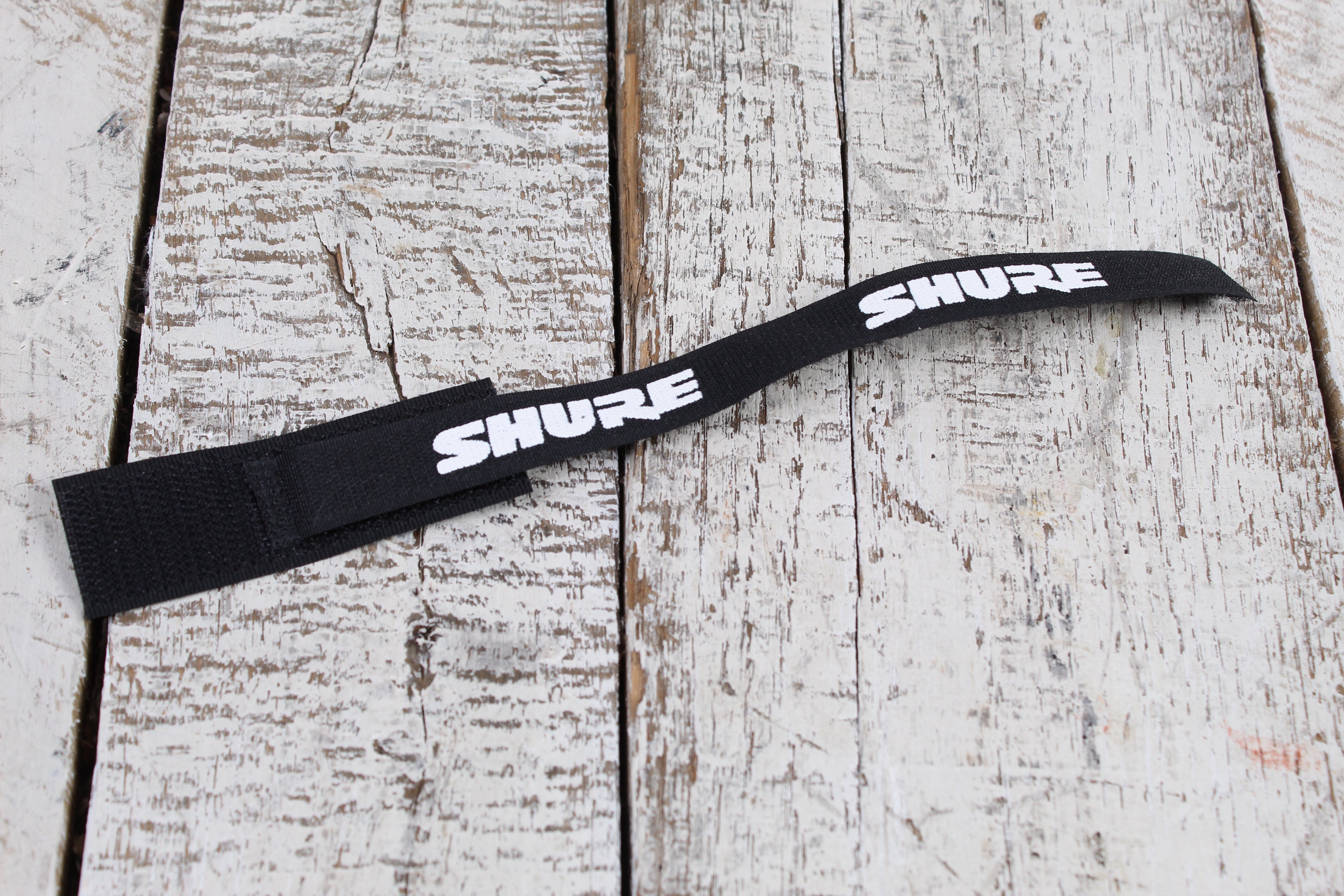 Shure SM57 Dynamic Microphone w Cardioid Pickup Pattern Vocal & Instrument Mic