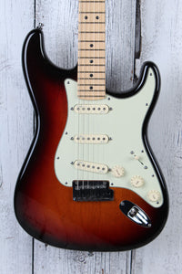 Fender 2013 American Deluxe Stratocaster 3-Color Sunburst with Hardshell Case