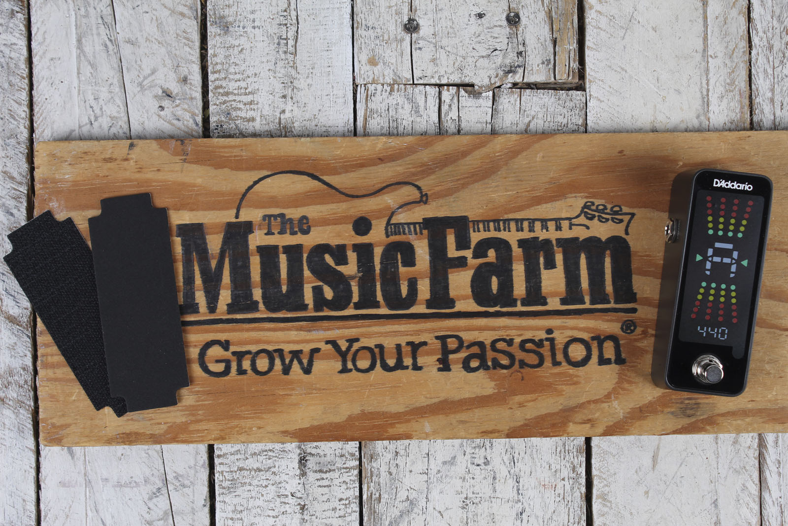 D'Addario Chromatic Tuner Plus Tuner Pedal for Electric Acoustic and Bass Guitar