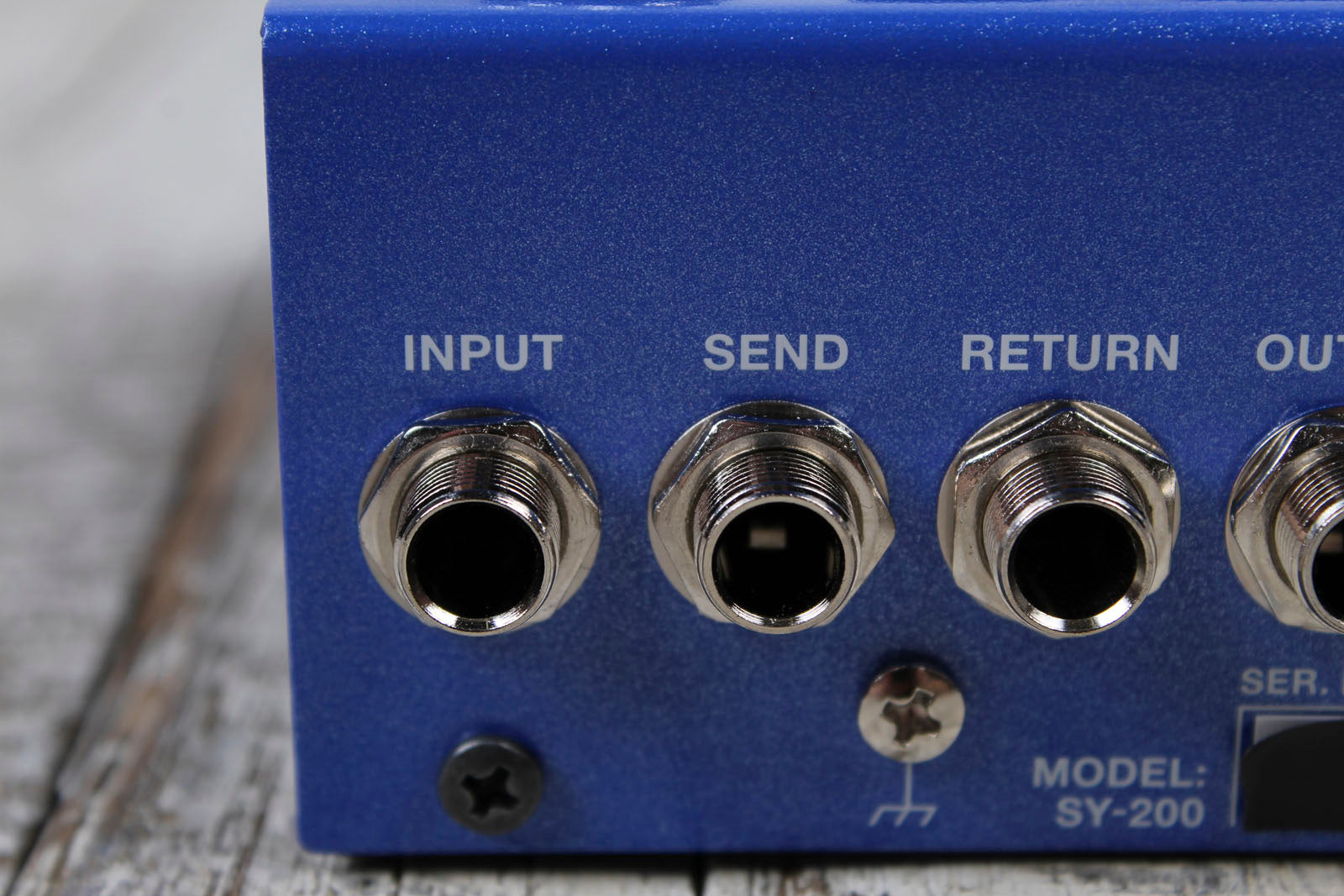 Boss SY-200 Guitar Synthesizer Pedal Electric Guitar & Bass Synth Effects Pedal