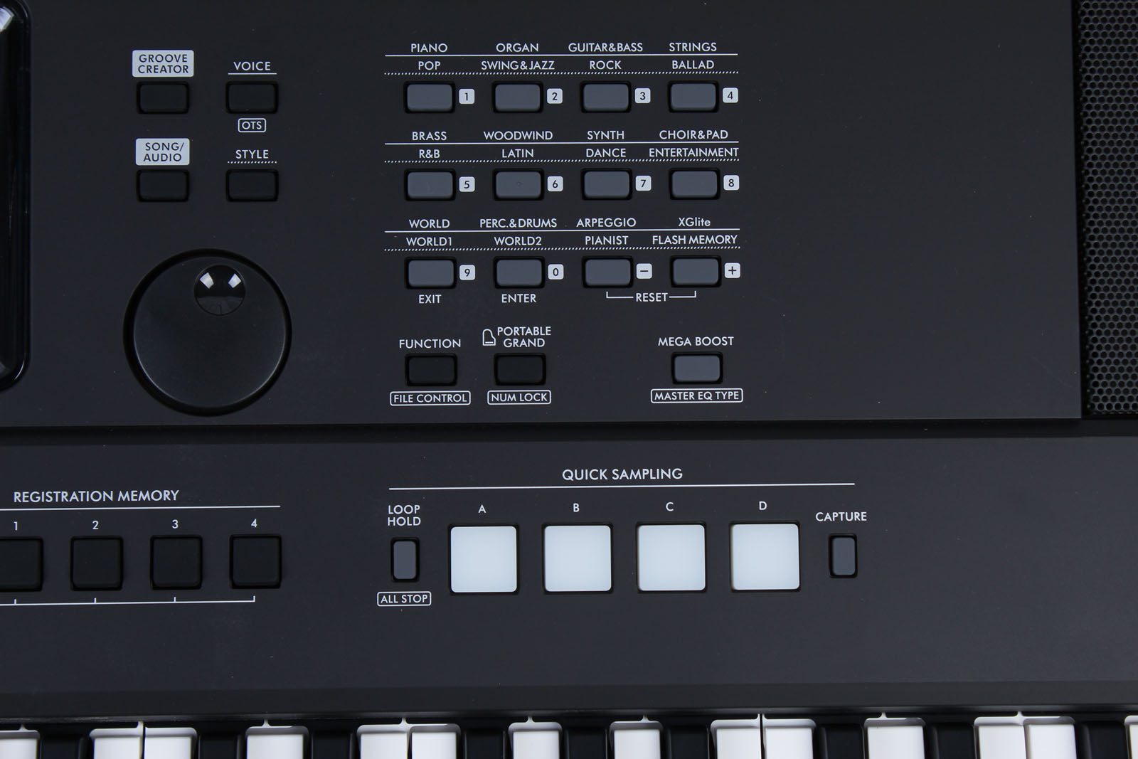 Yamaha PSR-E425 76 Key Portable Keyboard with 820 Voices and Pitch Bend with Power Supply