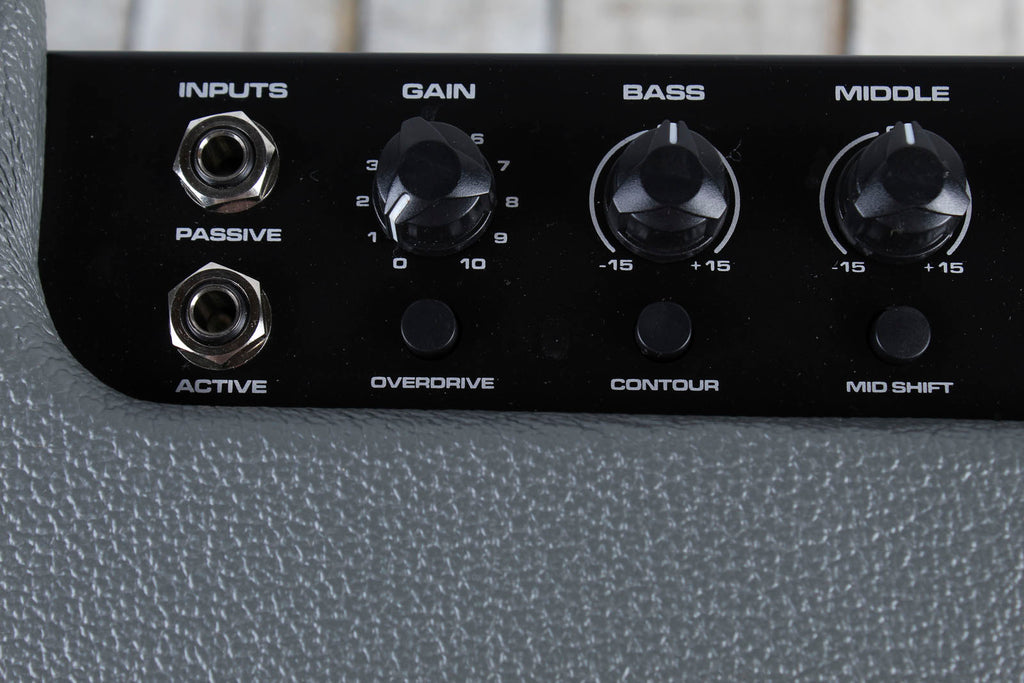 03617650  Peavey MAX® 300 120US Bass Amp