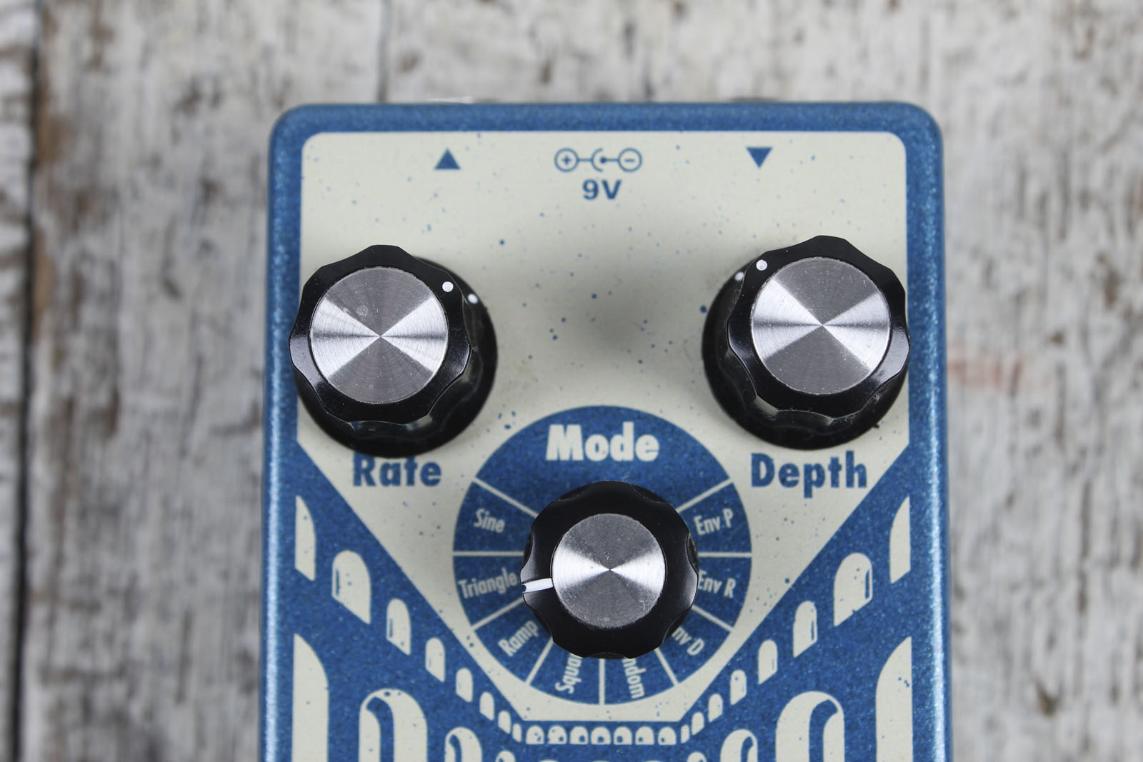 EarthQuaker Aqueduct Pitch Vibrato Effects Pedal Electric Guitar Effects Pedal