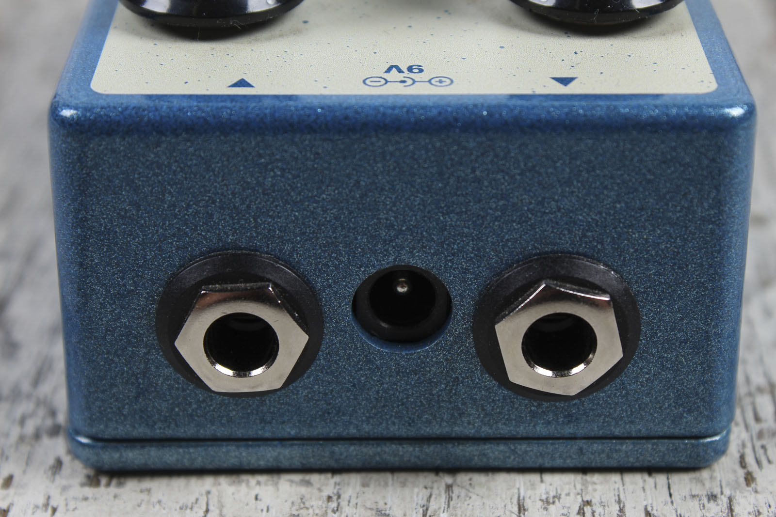EarthQuaker Aqueduct Pitch Vibrato Effects Pedal Electric Guitar Effects Pedal