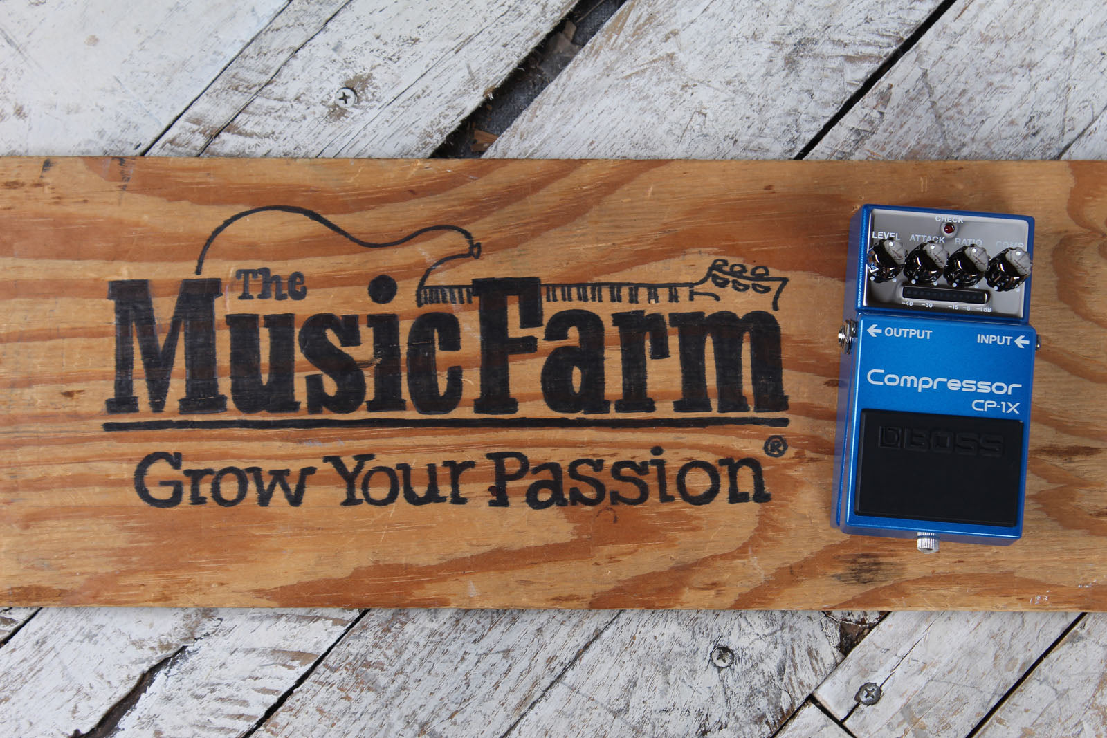 Boss CP-1X Compressor Pedal Electric Guitar Multiband Compressor Effects Pedal Secondary image