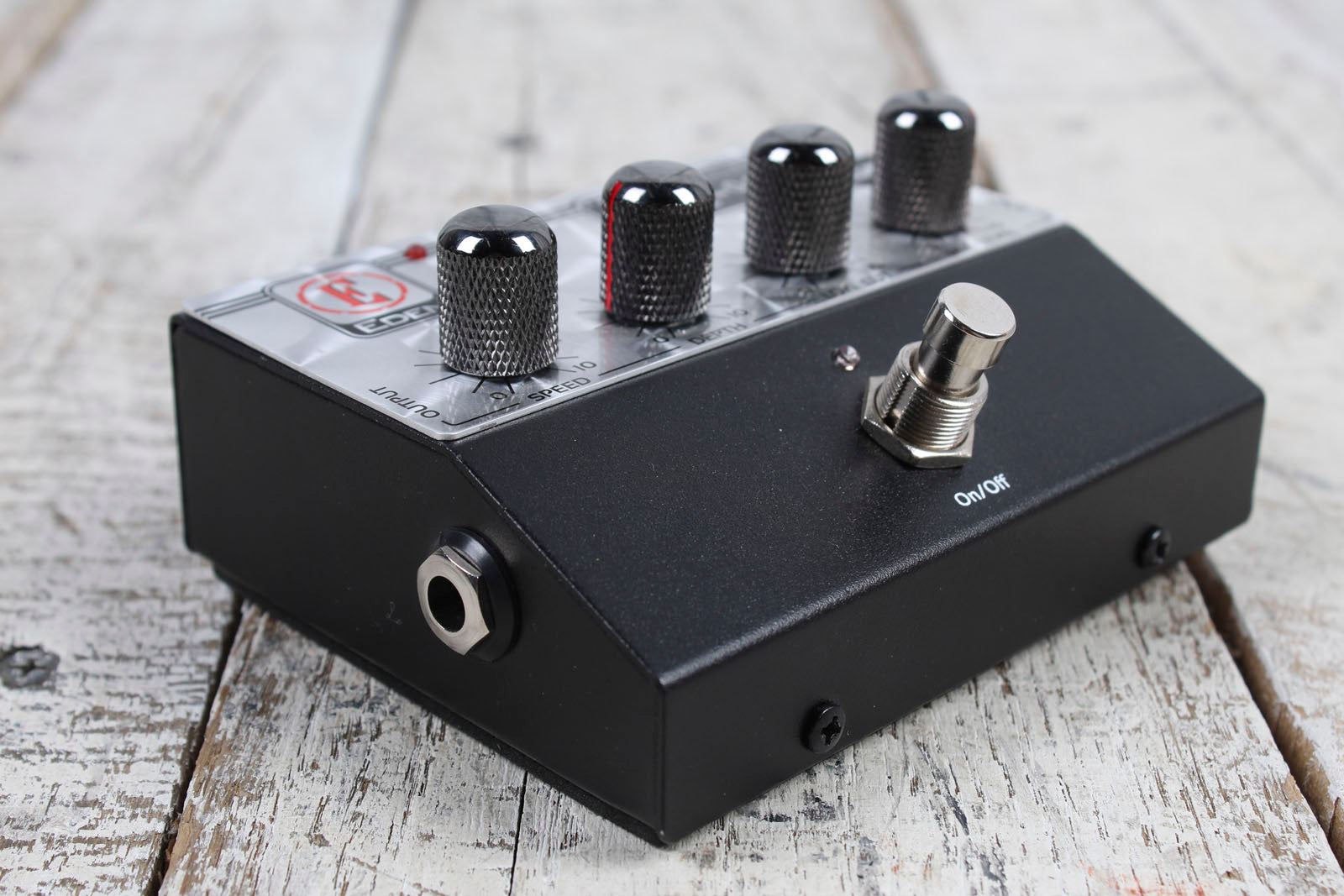 Eden I90 Professional Chorus Electric Bass Guitar Effects Pedal w Power Supply