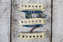 Load image into Gallery viewer, Fender Ultra Noiseless Vintage Stratocaster Guitar Pickup Set of 3 Single Coil Pickups