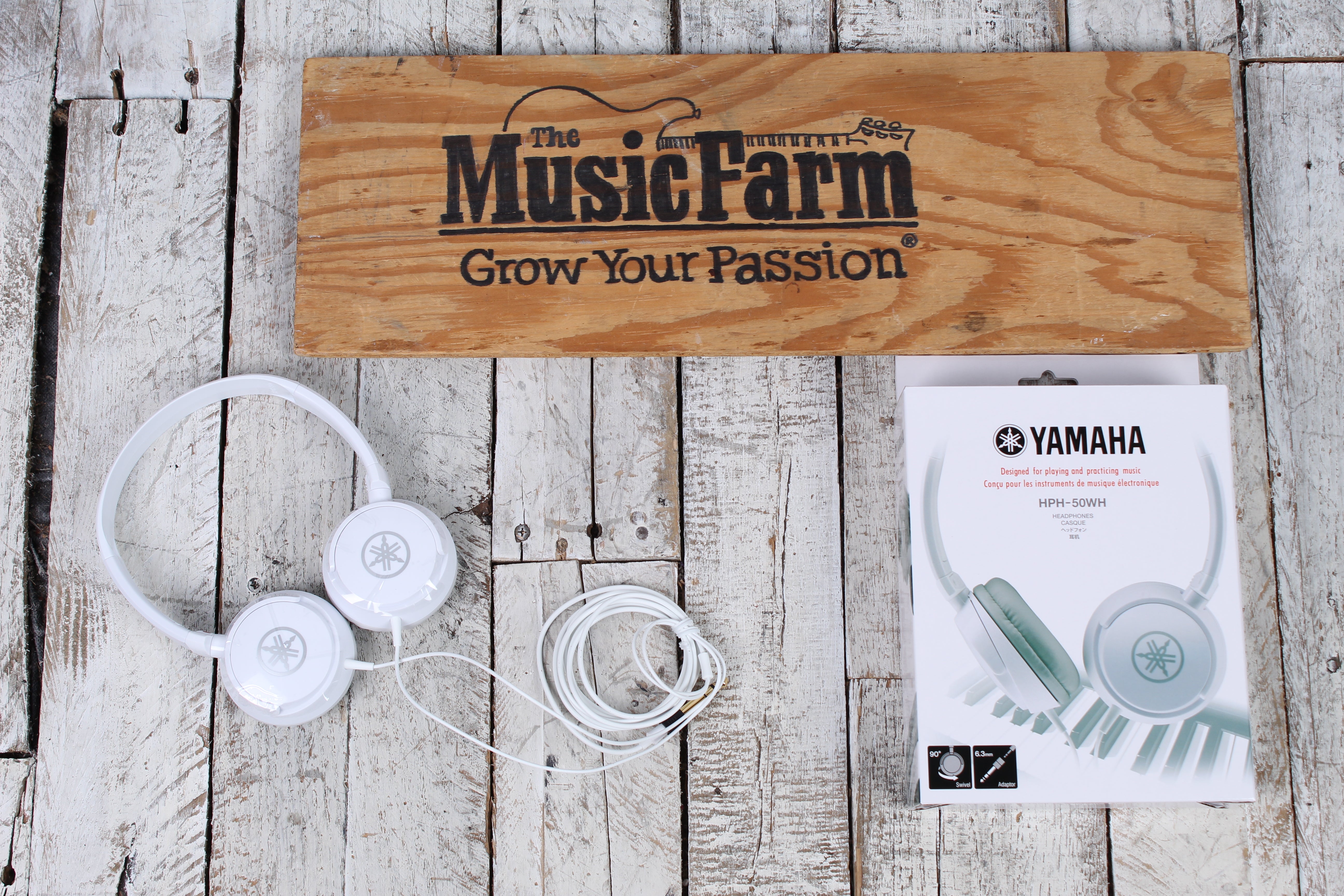 Yamaha HPH-50 Dynamic Closed Back Headphones with Adjustable Headband White Secondary image