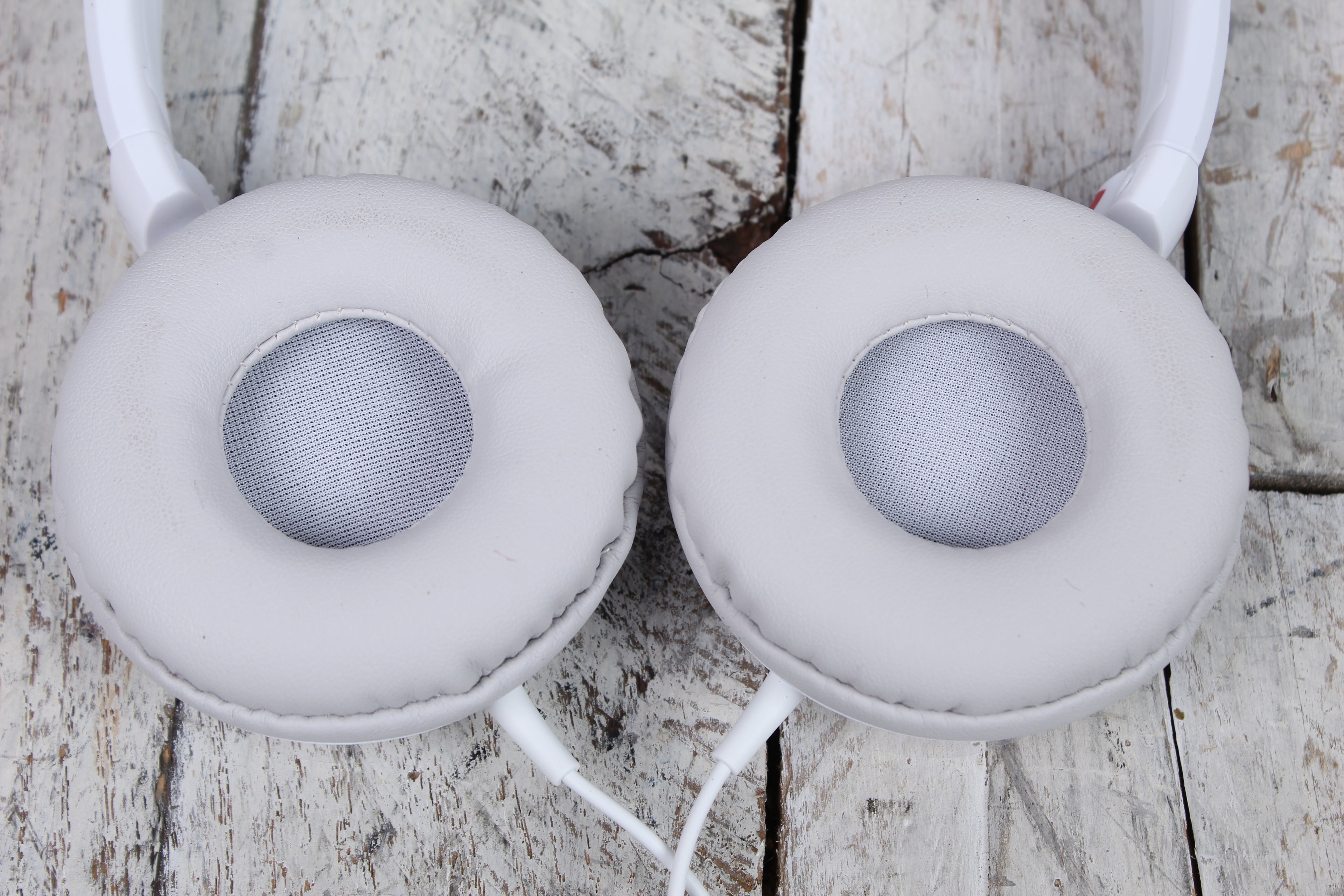Yamaha HPH-50 Dynamic Closed Back Headphones with Adjustable Headband White