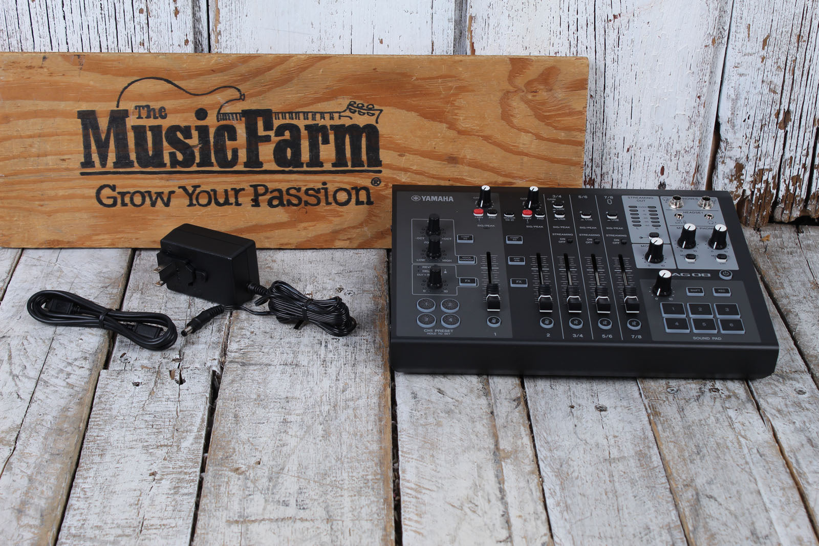 Yamaha AG08 8 Channel Mixer with USB Audio Interface Streaming and Webcasting