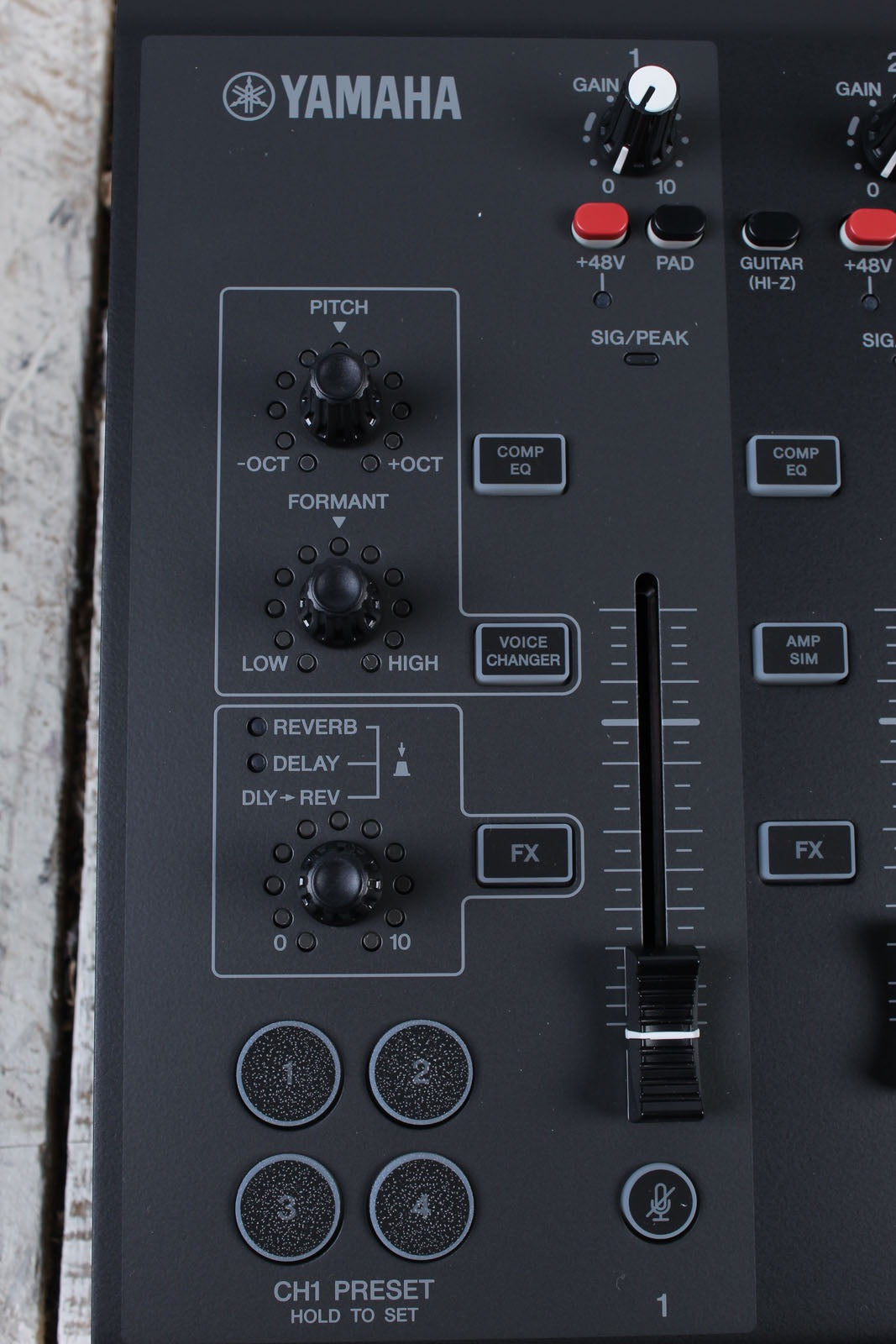 Yamaha AG08 8 Channel Mixer with USB Audio Interface Streaming and Web ...