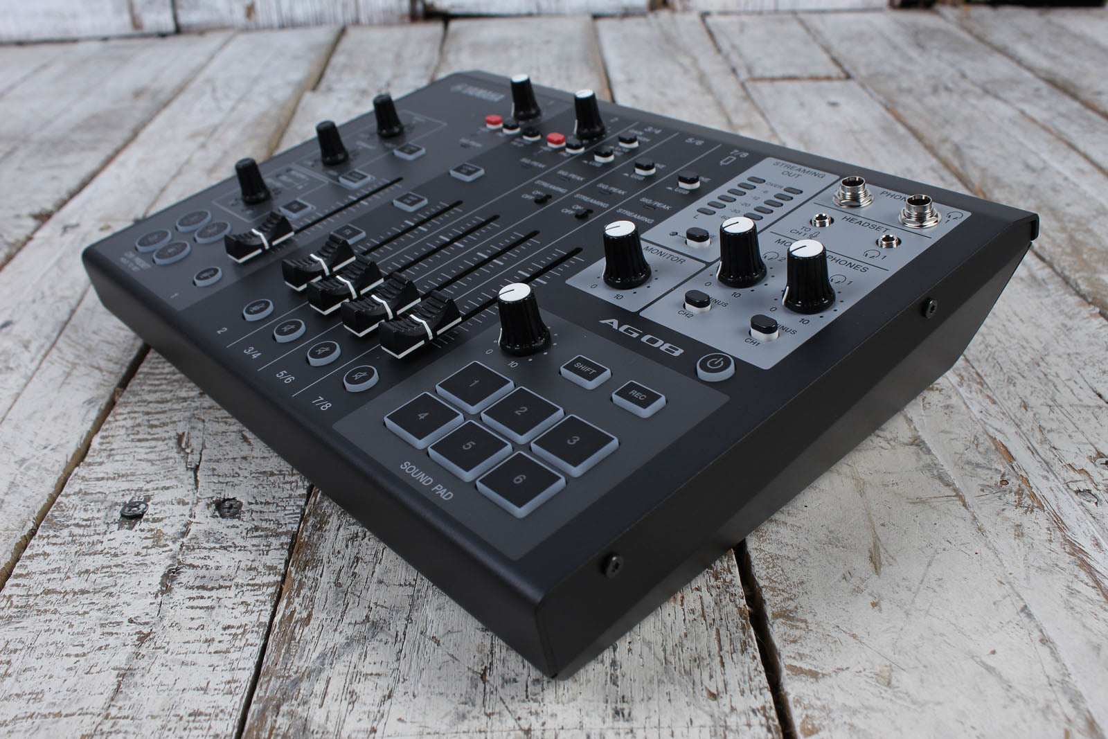 Yamaha AG08 8 Channel Mixer with USB Audio Interface Streaming and Webcasting