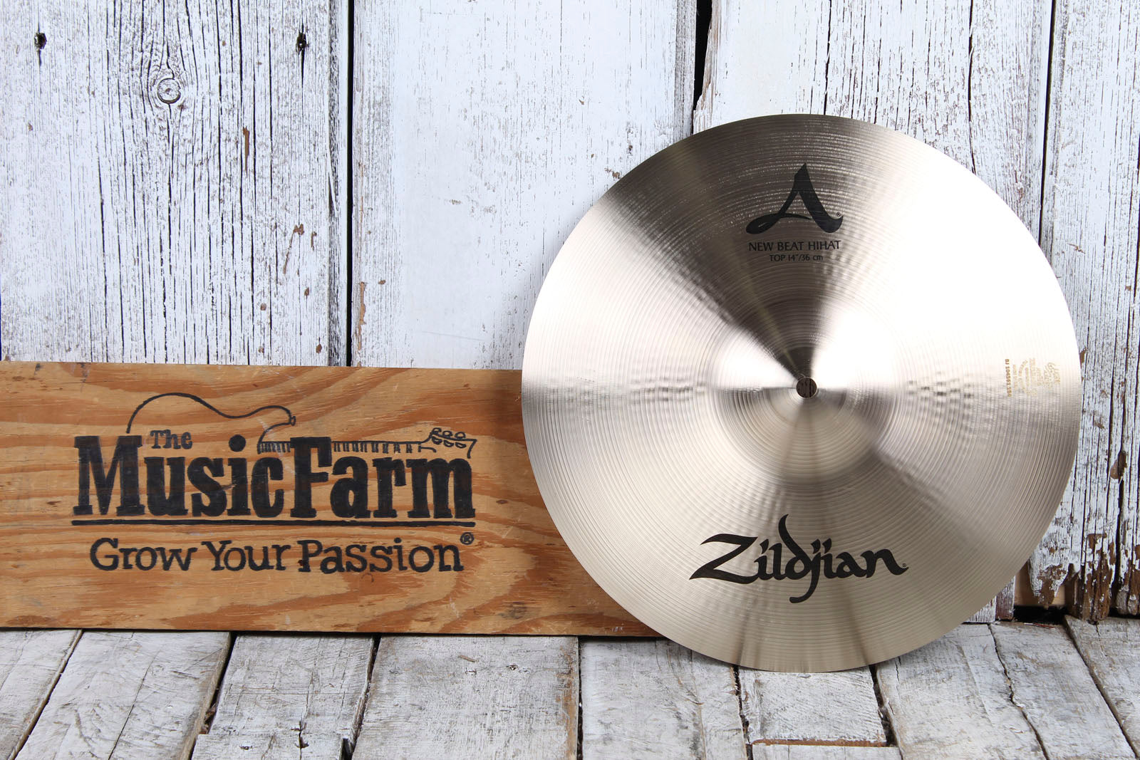 Zildjian A Zildjian New Beat HiHat 14 Inch Hi Hat Top Drum Cymbal