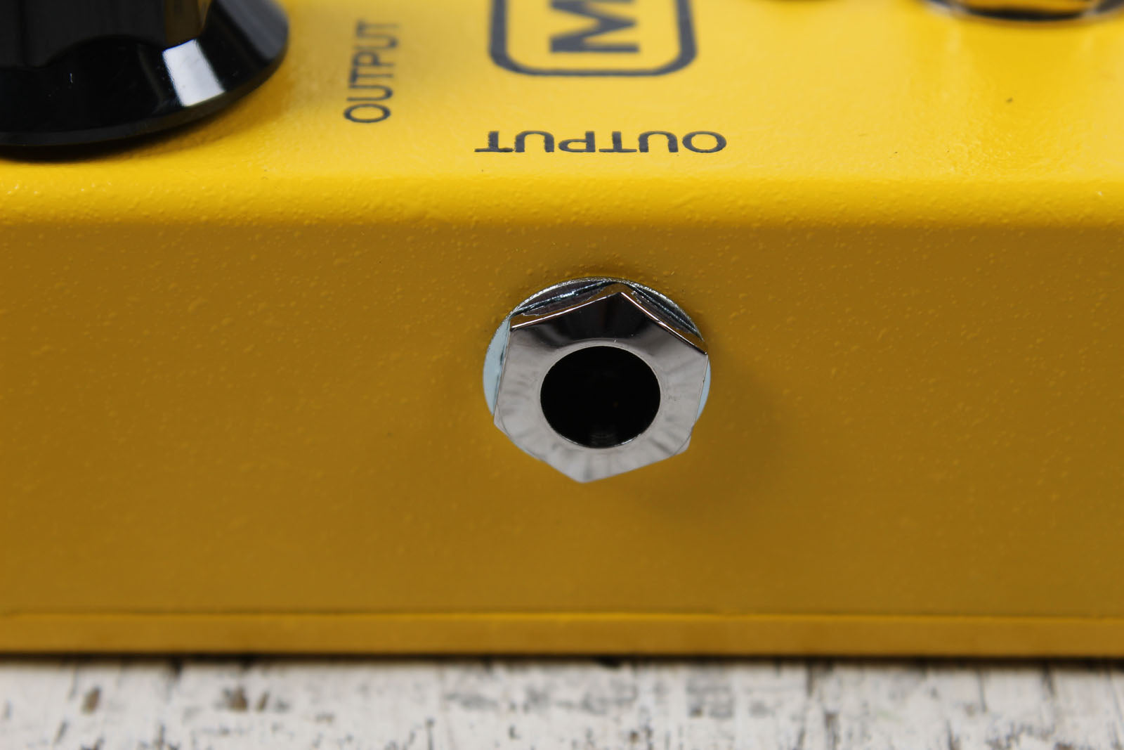 Dunlop MXR M104 Distortion+ Electric Guitar Effects Pedal Distortion Plus