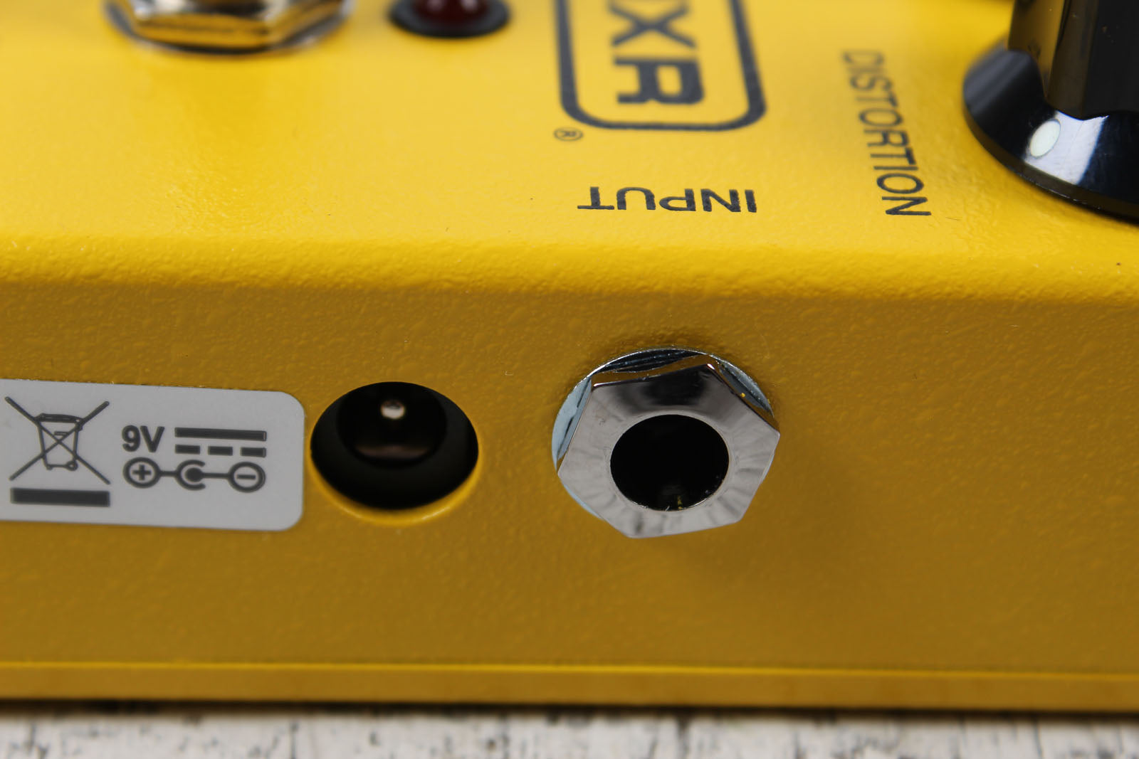 Dunlop MXR M104 Distortion+ Electric Guitar Effects Pedal Distortion Plus