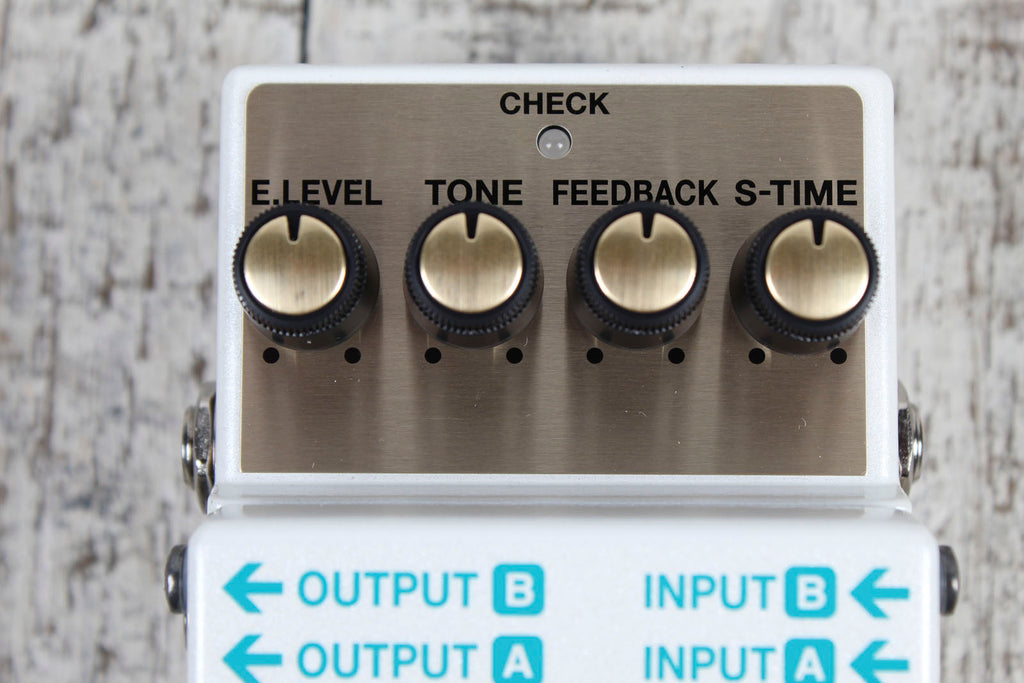 Boss TE-2 Tera Echo Reverb Pedal Electric Guitar Echo/Delay Effects Pedal