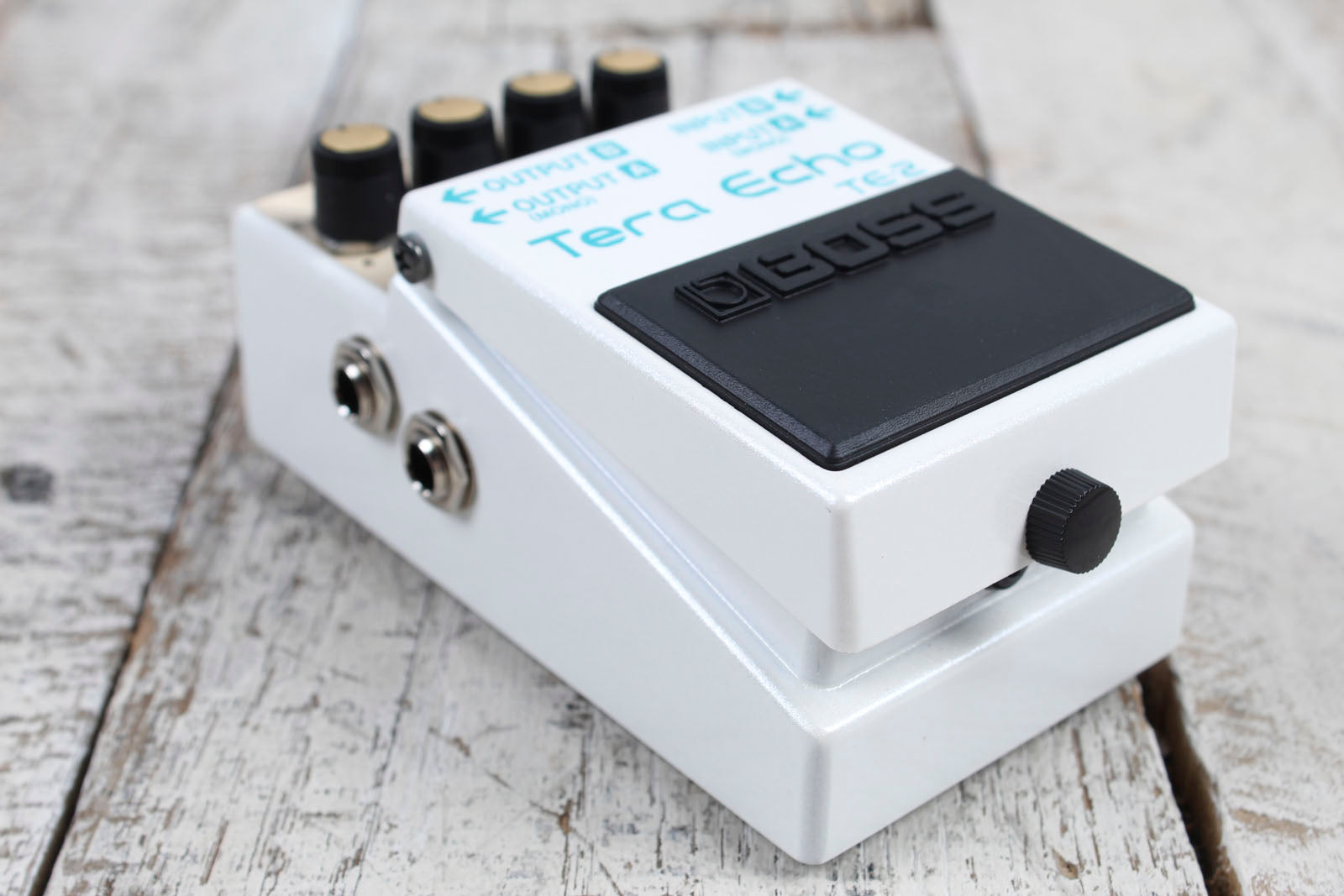 Boss TE-2 Tera Echo Reverb Pedal Electric Guitar Echo/Delay Effects Pedal