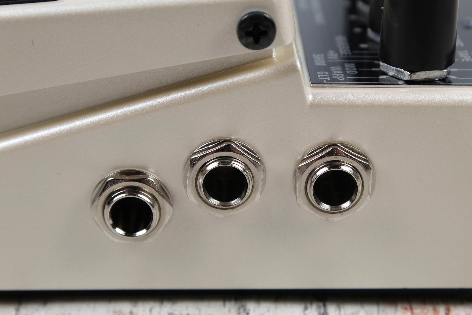 BOSS DD-8 Digital Delay Effects Pedal Electric Guitar Delay Effects Pedal