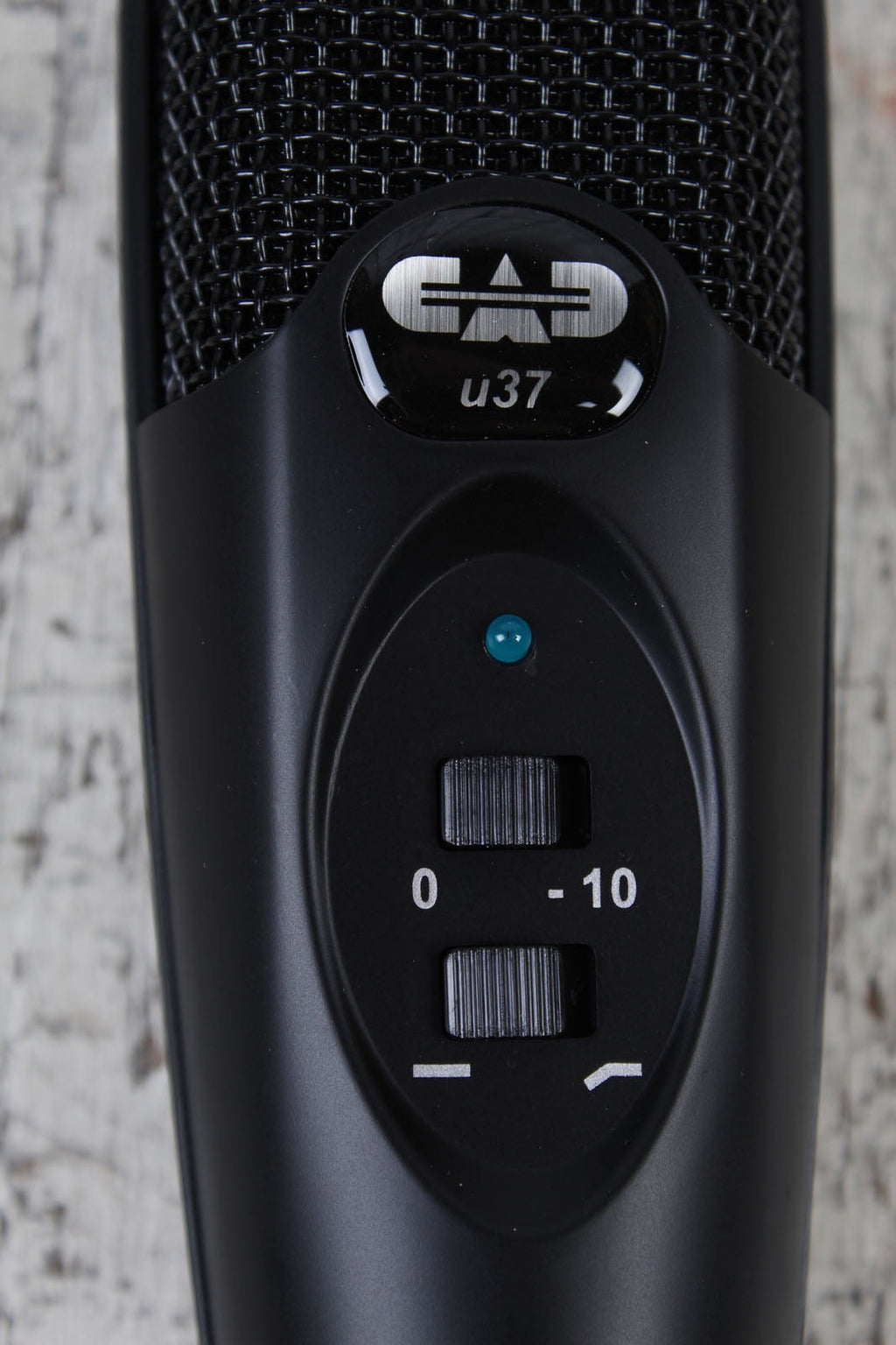 U37  CAD Audio U37 USB Large Diaphragm Cardioid Condenser Microphone with Stand and Cable