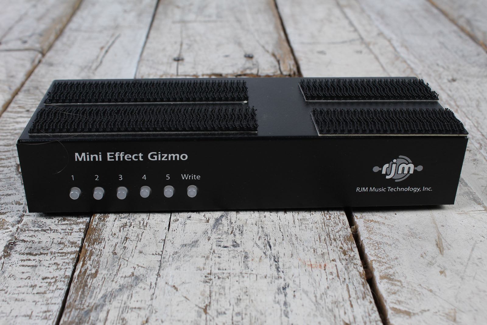 RJM Music Technology Mini Effect Gizmo Compact Effects Pedal Switcher