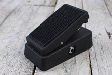 Load image into Gallery viewer, Dunlop Cry Baby Mini Wah Effects Pedal Electric Guitar Wah Effects Pedal CBM95