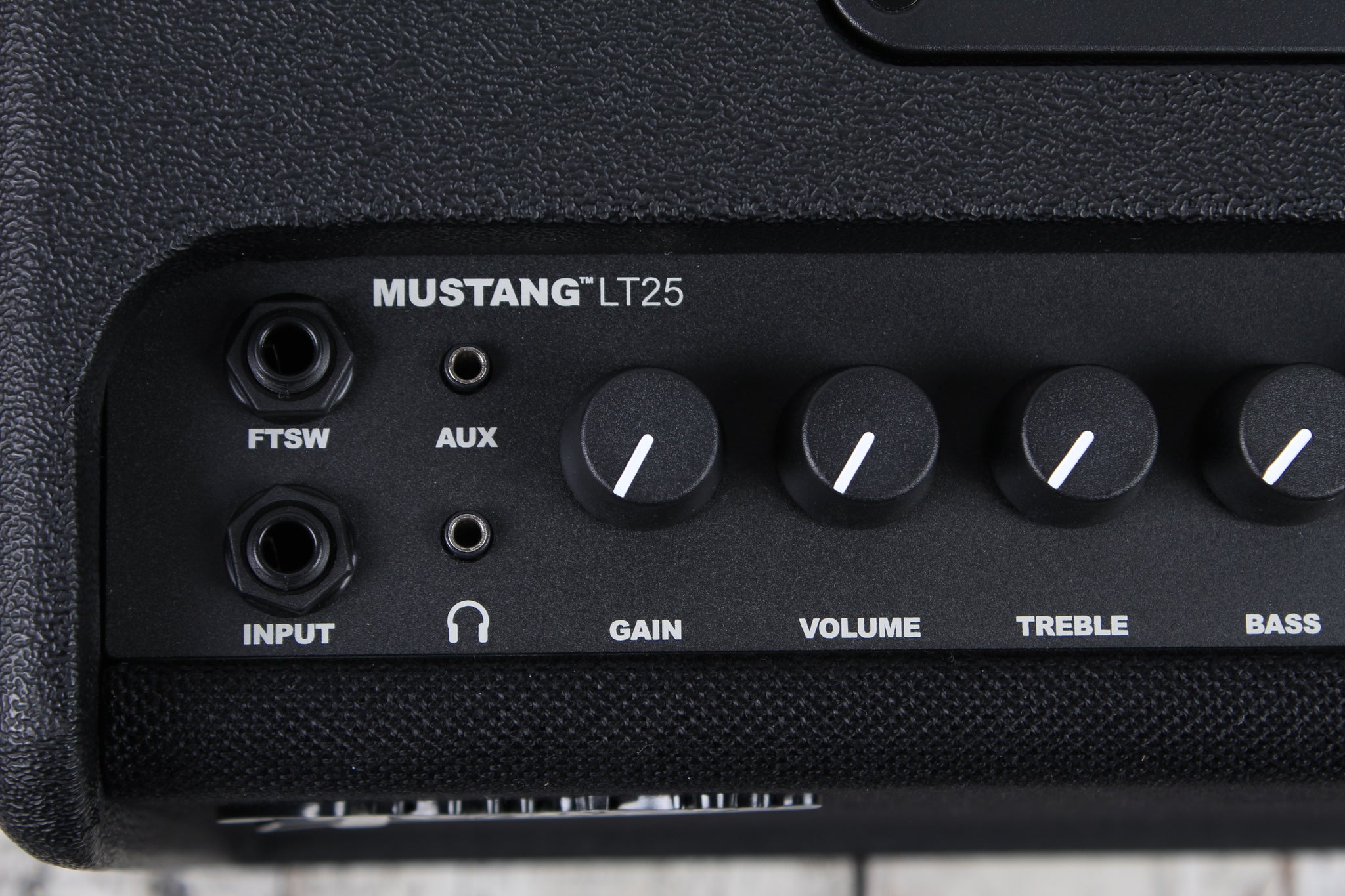 Fender Mustang LT25 Electric Guitar Amplifier 25 Watt 1x8 Combo Amp w ...