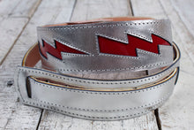 Load image into Gallery viewer, Henry Heller Silver Capri Leather Guitar Strap with Red Patent Leather Bolts