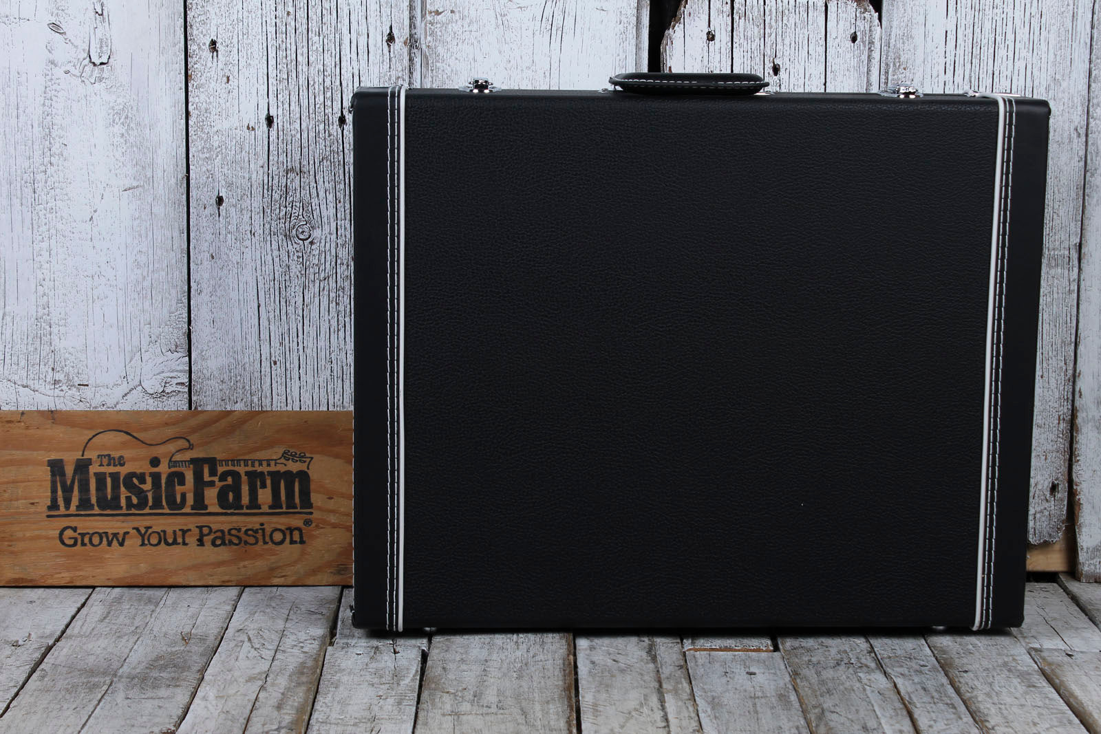 Fender Classic Series 3 Guitar Case Stand Hardshell Wooden Guitar Case and Stand Secondary image