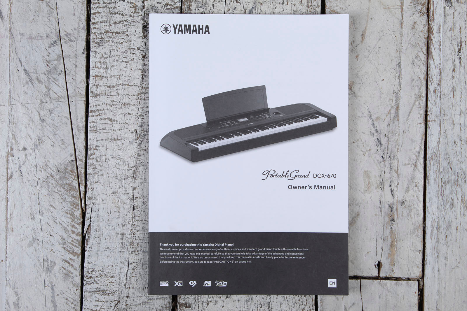 Yamaha DGX-670 White 88 Key Digital Portable Grand Piano with Sustain Pedal
