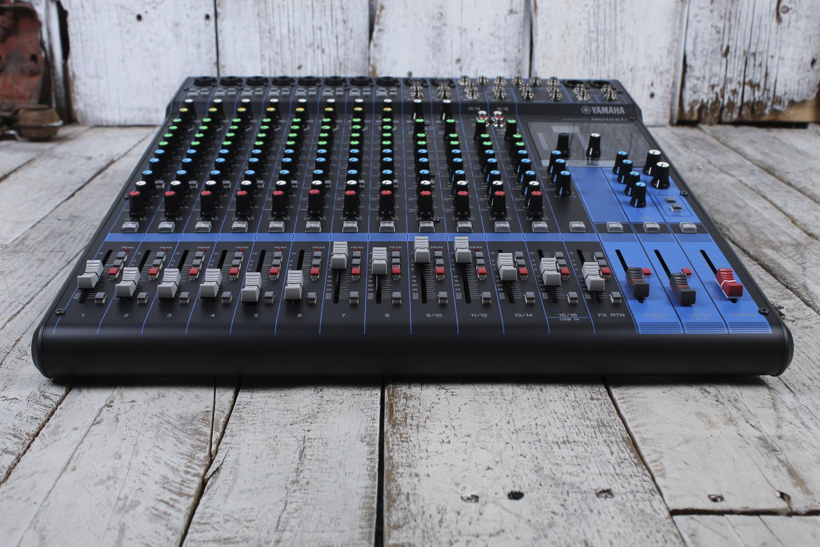 Yamaha MG16XU 16 Channel Analog Stereo Mixer Internal Power Supply