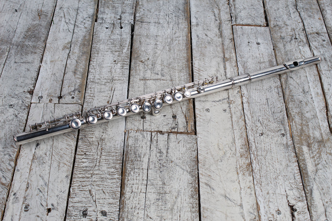 Yamaha YFL-22S Student Flute Made in Japan with Hardshell Case