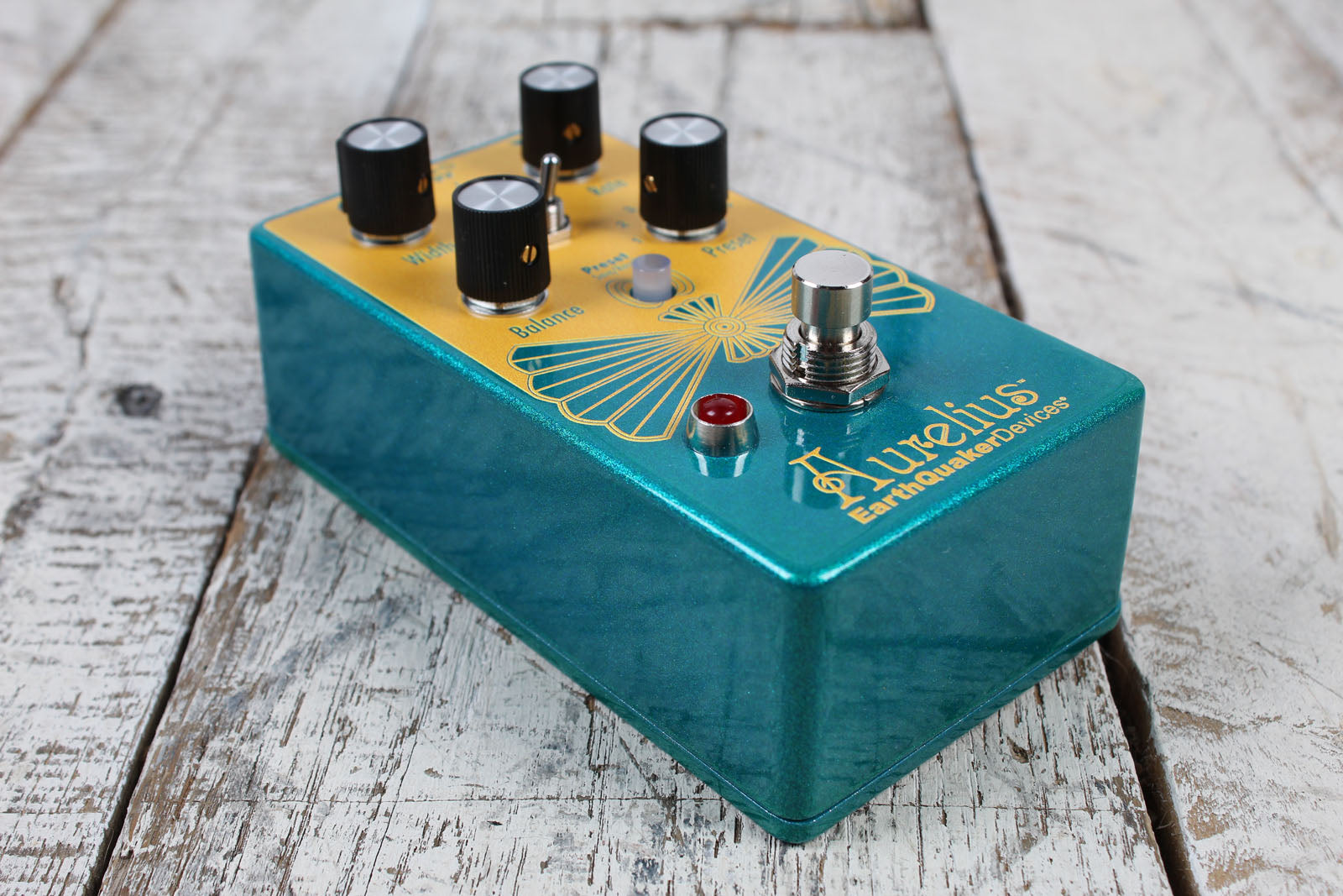 EarthQuaker Aurelius Tri-Voice Chorus Pedal Electric Guitar Chorus Effects Pedal