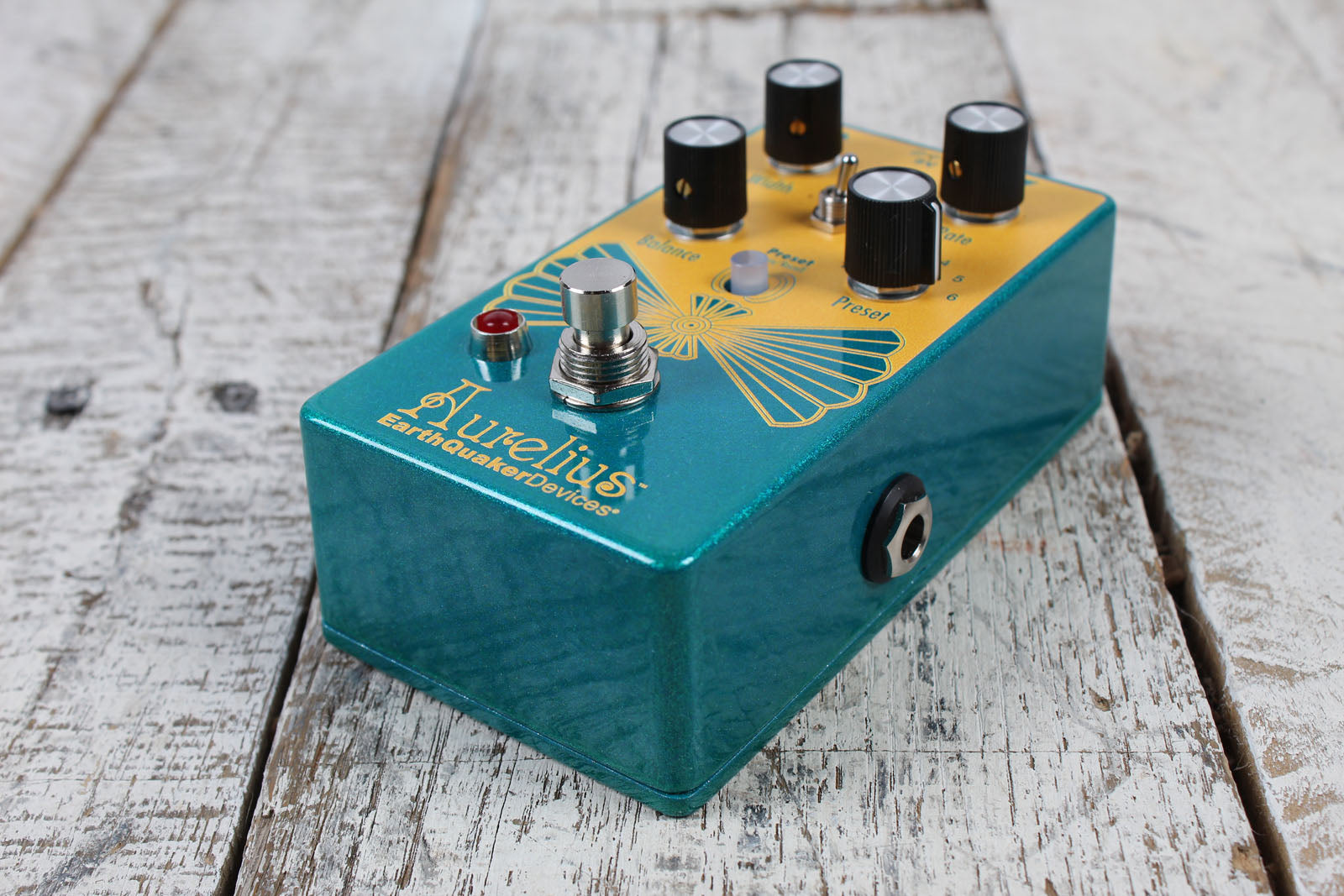 EarthQuaker Aurelius Tri-Voice Chorus Pedal Electric Guitar Chorus Effects Pedal
