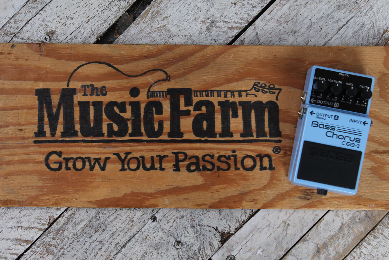 Boss CEB-3 Bass Chorus Effects Pedal Electric Bass Guitar Chorus Effects Pedal