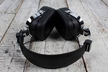 Load image into Gallery viewer, Boss WAZA AIR Wireless Guitar Headphone Amplification System w Effects &amp; Tuner