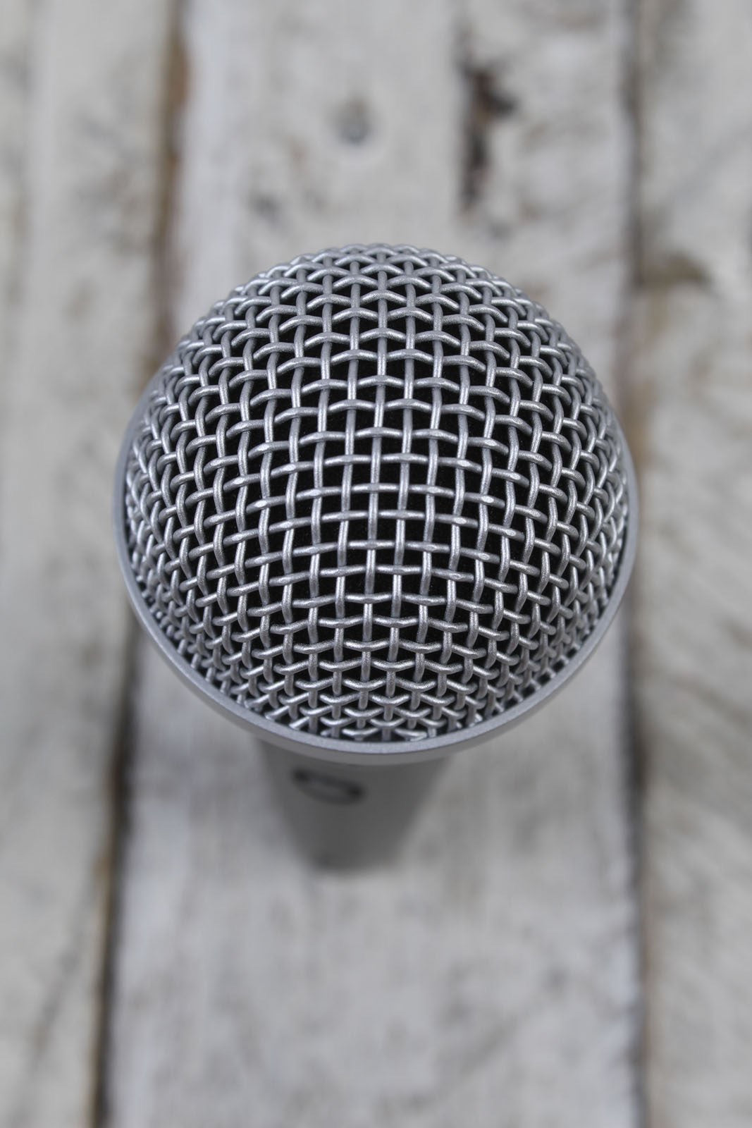 Shure Cardioid Dynamic Vocal Microphone with XLR-QTR cable