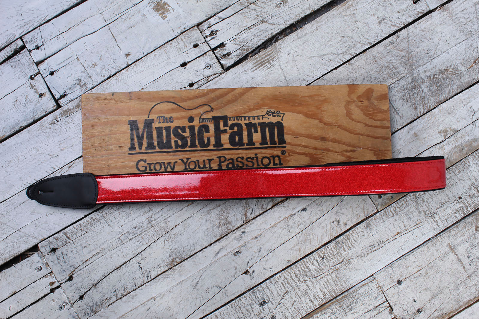 Henry Heller HMOD2-05 2 Inch Wide Red Sparkle Vinyl Guitar Strap with Leather Ends Secondary image