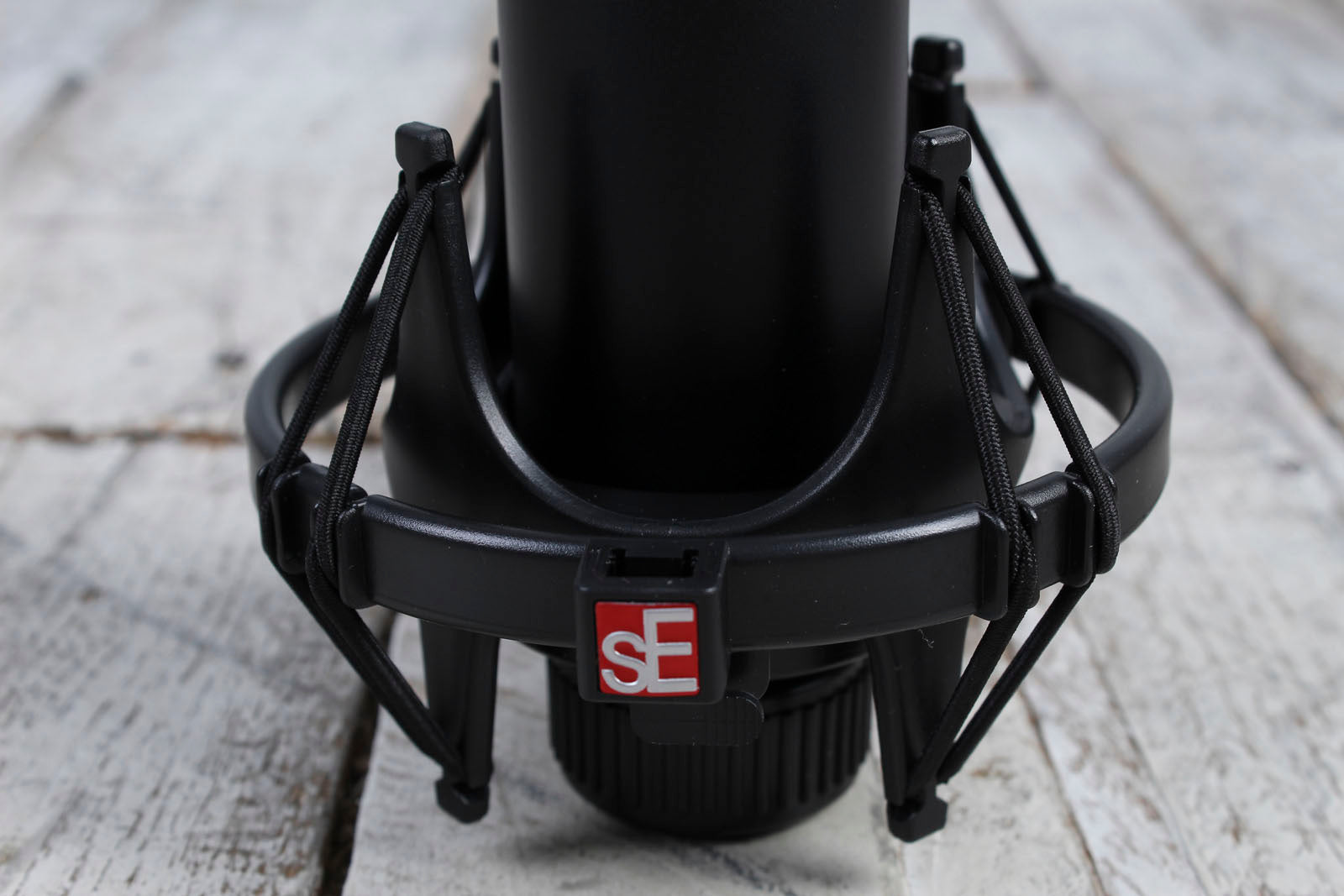 sE Electronics SE2200 Large Diaphragm Condenser Studio Microphone Cardioid Mic