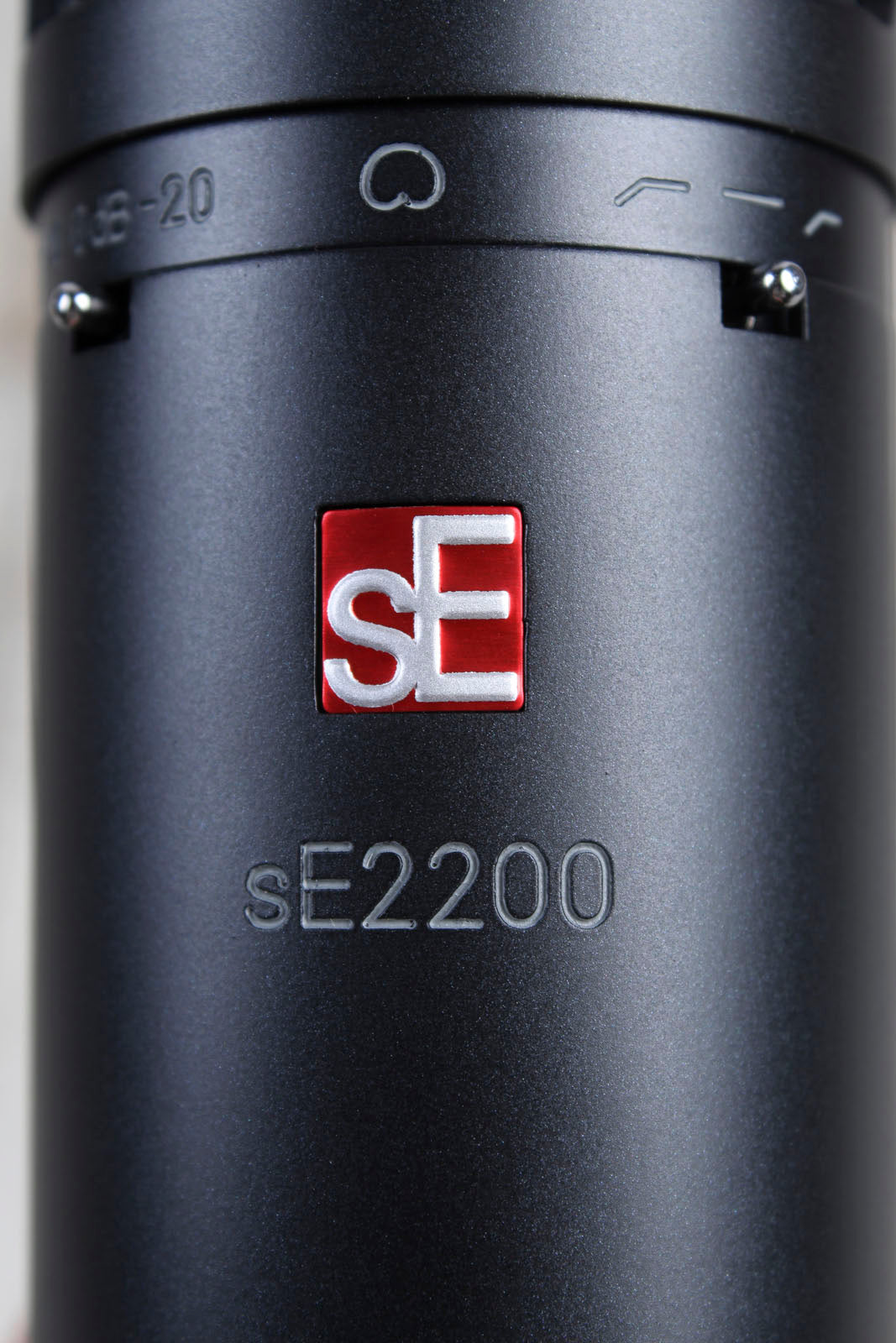 sE Electronics SE2200 Large Diaphragm Condenser Studio Microphone Cardioid Mic