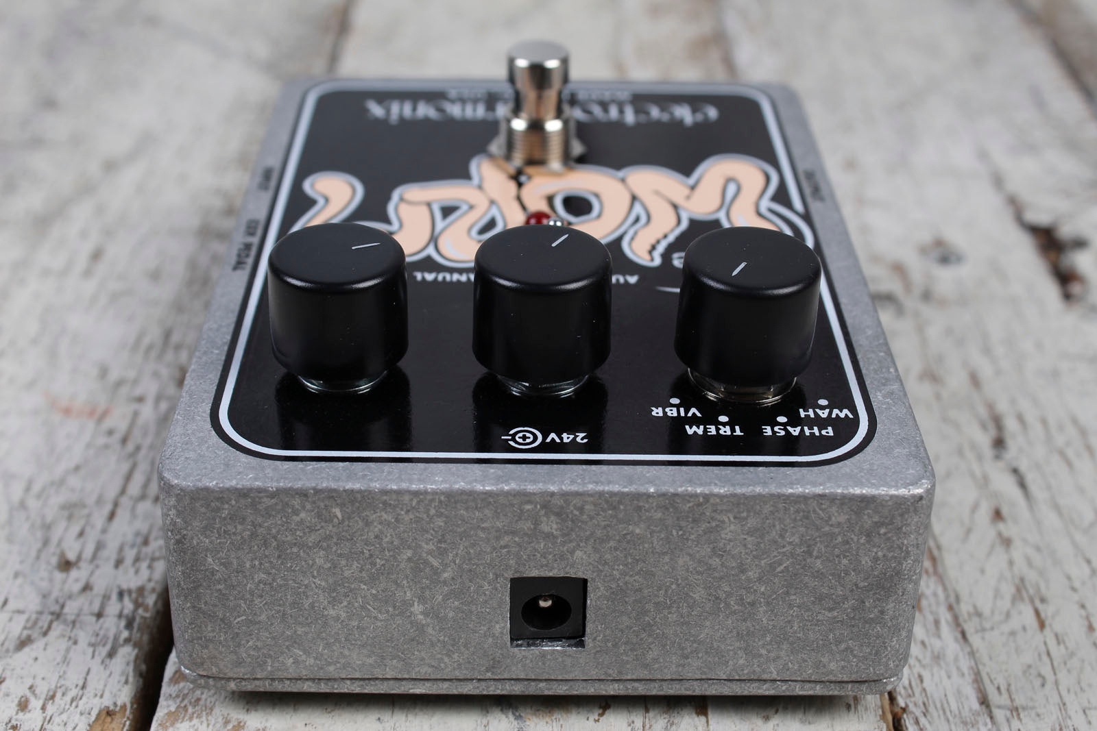 Electro-Harmonix The Worm Wah Phaser Vibrato Tremolo Guitar Multi-Effects Pedal