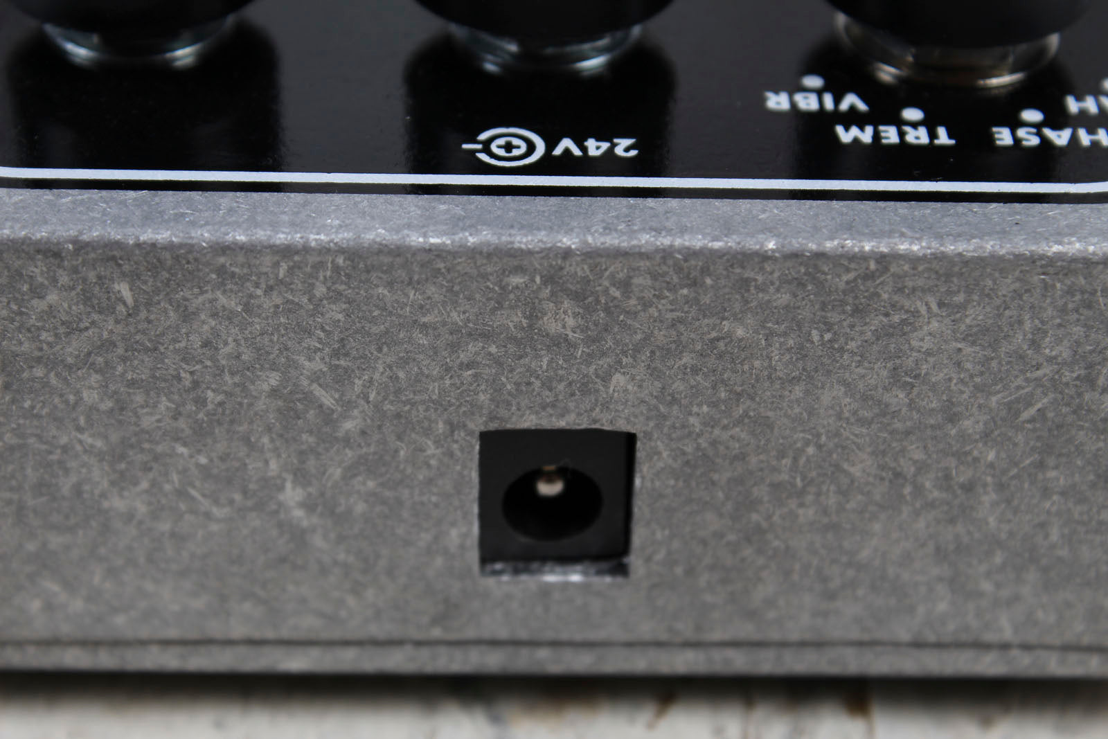 Electro-Harmonix The Worm Wah Phaser Vibrato Tremolo Guitar Multi-Effects Pedal