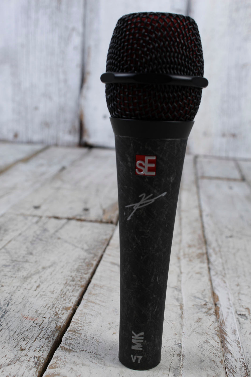 sE Myles Kennedy Signature V7 Handheld Supercardioid Dynamic Vocal Microphone
