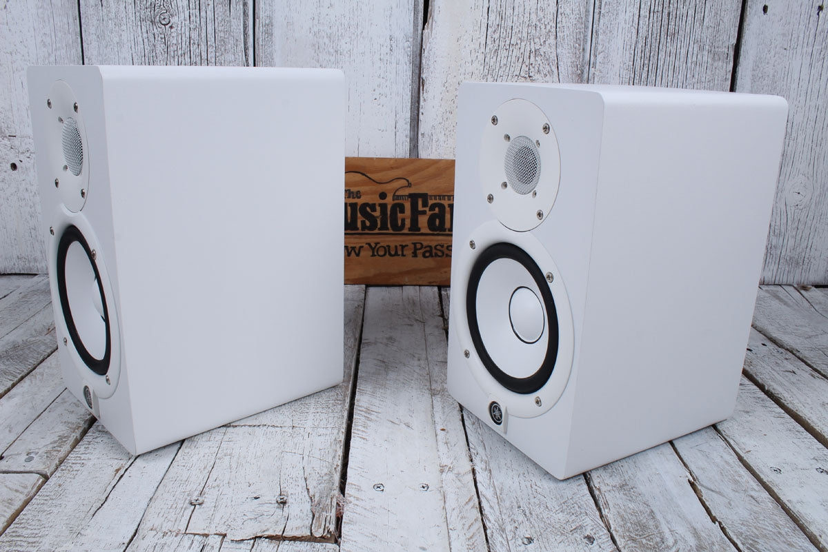 	 Yamaha HS5 PAIR OF TWO 70W Bi Amp Two Way Powered Studio Monitor Active Speaker - White