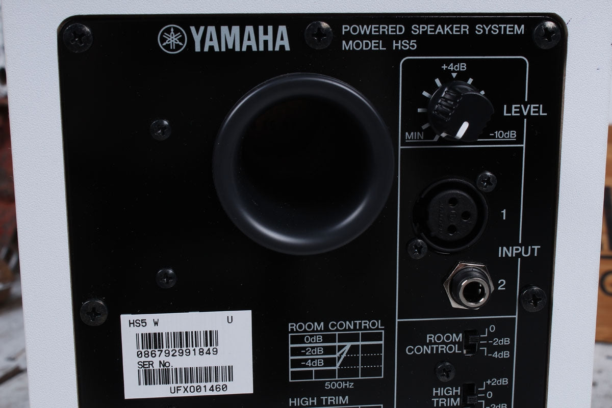 	 Yamaha HS5 PAIR OF TWO 70W Bi Amp Two Way Powered Studio Monitor Active Speaker - White