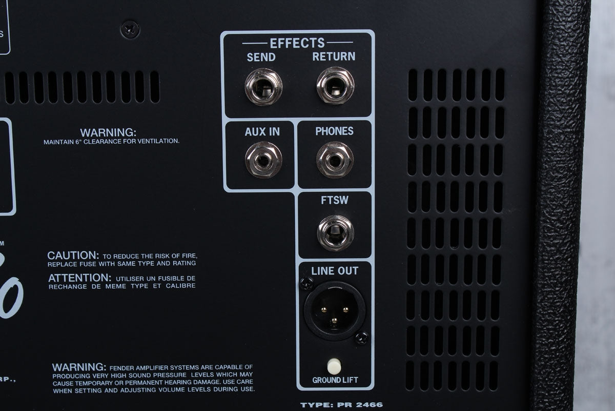 Fender Rumble 200 Electric Bass Guitar Combo Amplifier 200 Watt 1 x 15 Amp